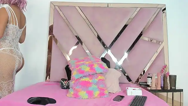 Akiraht online show from September 28, 2025, 8:58 pm