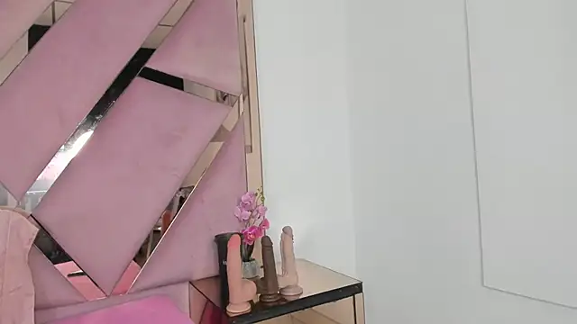 Akiraht online show from October 25, 2025, 8:47 pm