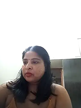 Snapshot of srimasrima chatting on October 5, 2025, 9:18 am srimasrima online show from October 5, 2025, 9:18 am