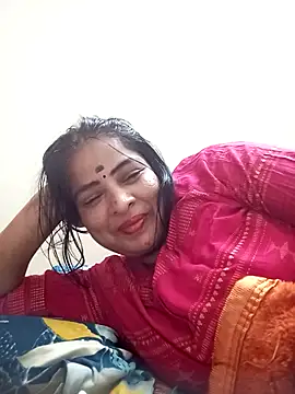 Snapshot of srimasrima chatting on November 18, 2025, 4:11 pm srimasrima online show from November 18, 2025, 4:11 pm