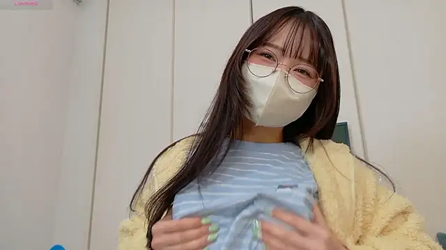 chii chan o0 online show from November 23, 2025, 1:11 pm