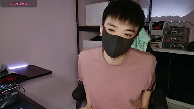 doggyman523 online show from October 7, 2025, 3:53 pm