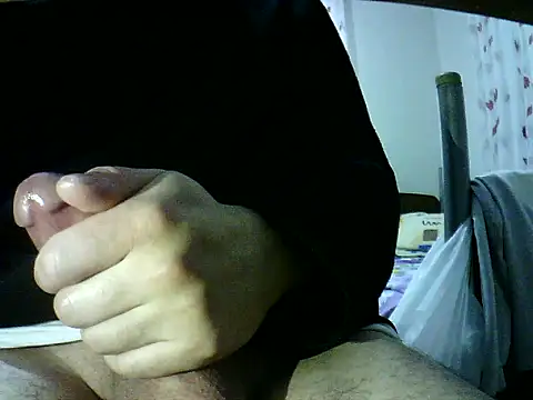 Snapshot of photo3995 chatting on October 27, 2025, 12:20 pm photo3995 online show from October 27, 2025, 12:20 pm