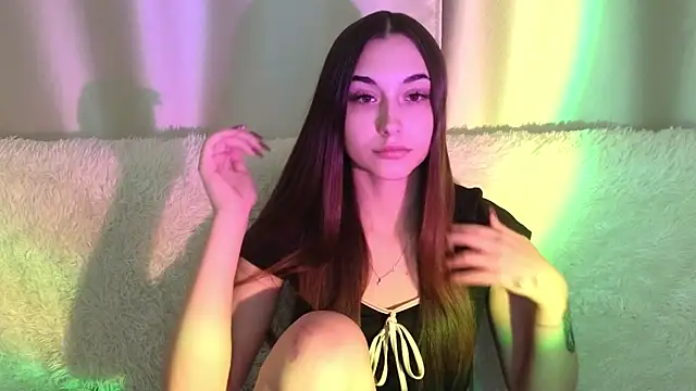 MelissaPristine online show from October 16, 2025, 9:10 am