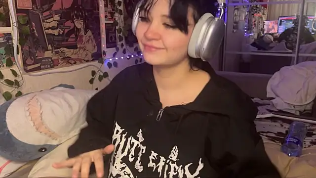 Snapshot of nikoli_naw chatting on October 16, 2025, 10:00 pm nikoli naw online show from October 16, 2025, 10:00 pm