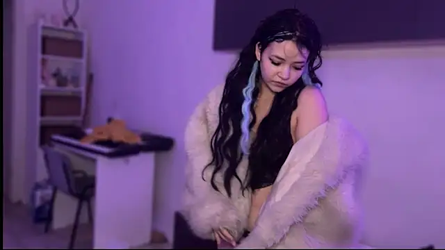 Snapshot of nikoli_naw chatting on November 10, 2025, 5:45 pm nikoli naw online show from November 10, 2025, 5:45 pm