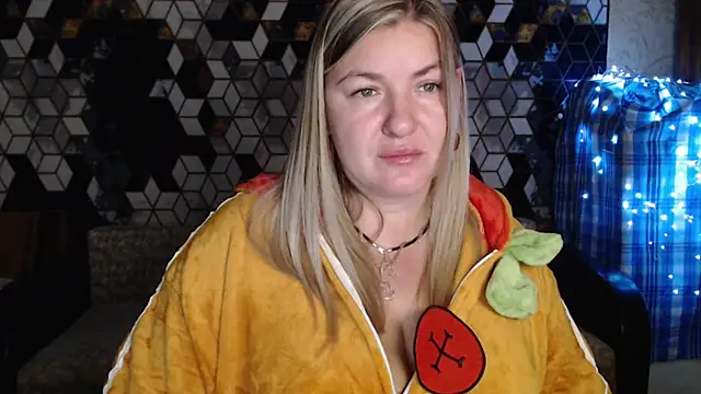 NikaSkylink online show from December 17, 2025, 7:53 pm