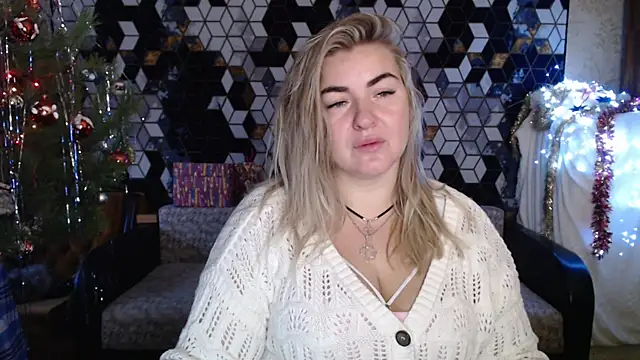 NikaSkylink online show from December 23, 2025, 4:54 am