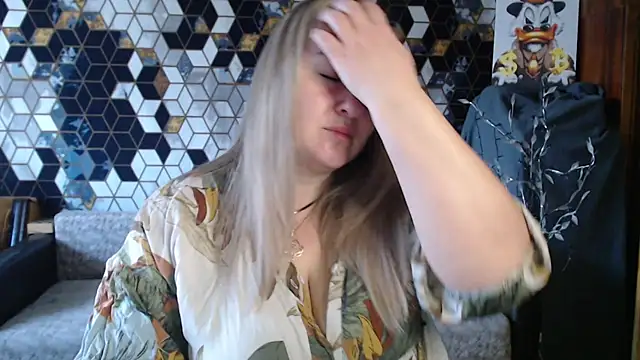 NikaSkylink online show from April 7, 2026, 4:46 am