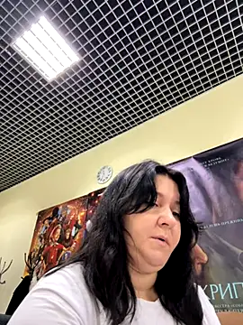 Liza Will online show from December 3, 2025, 8:34 am