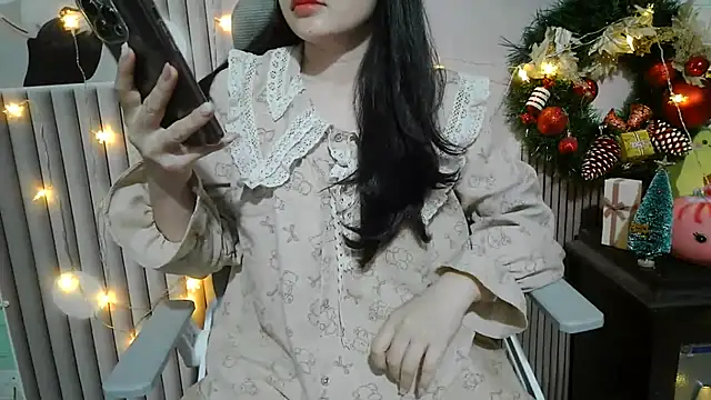 Emachiii online show from December 23, 2025, 1:03 am