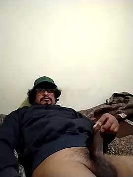 Satantin online show from November 4, 2025, 3:49 am