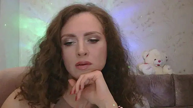 Amber Carrol online show from February 16, 2026, 3:19 pm