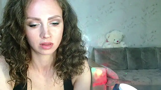Amber Carrol online show from May 28, 2026, 5:43 pm