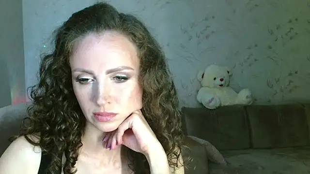 Amber Carrol online show from June 19, 2026, 5:06 pm