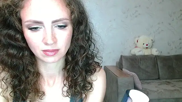 Amber Carrol online show from July 6, 2026, 3:47 pm