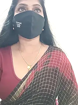 shivani27 online show from March 19, 2026, 5:06 pm