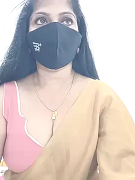 shivani27 online show from April 5, 2026, 8:28 pm