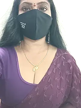 shivani27 online show from April 29, 2026, 5:41 pm