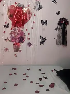 AntonelaMorriz online show from February 16, 2026, 8:32 am