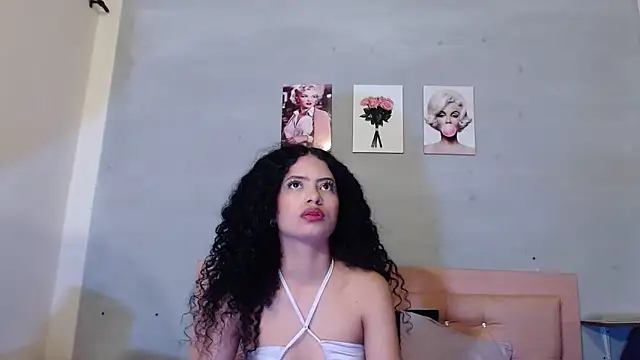 Adut Akech online show from October 8, 2025, 12:14 pm