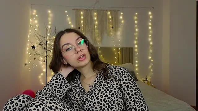 Real cutie1 online show from January 9, 2026, 1:47 pm