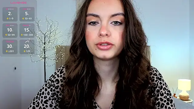 Real cutie1 online show from July 4, 2026, 12:44 pm