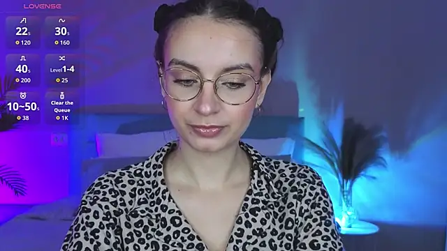 Real cutie1 online show from July 11, 2026, 12:52 pm