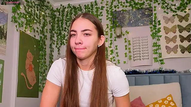 Ashley Pierce online show from December 18, 2025, 4:07 am