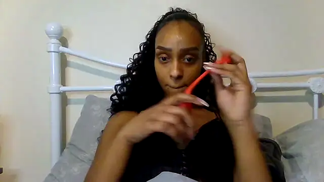 Hazel Dollxx online show from January 13, 2026, 12:10 pm