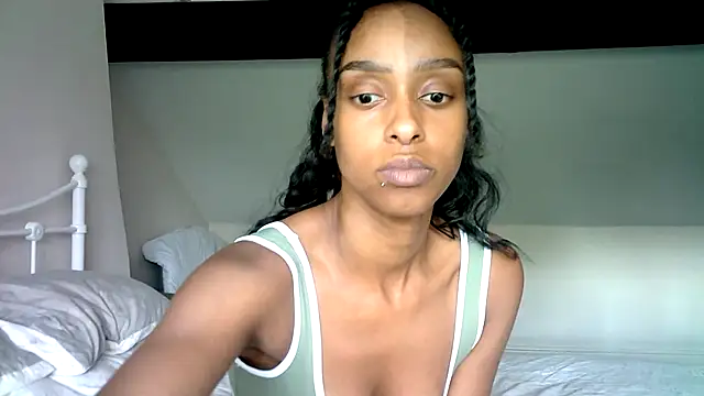 Hazel Dollxx online show from August 5, 2026, 12:41 pm