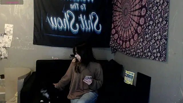 London Ray online show from October 8, 2025, 6:00 am