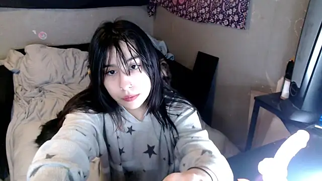 Snapshot of London_Ray chatting on December 14, 2025, 3:01 am London Ray online show from December 14, 2025, 3:01 am