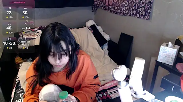 Snapshot of London_Ray chatting on February 4, 2026, 9:04 am London Ray online show from February 4, 2026, 9:04 am