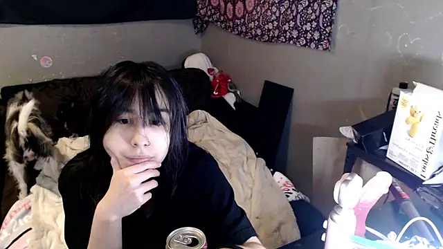 Snapshot of London_Ray chatting on February 19, 2026, 1:56 am London Ray online show from February 19, 2026, 1:56 am