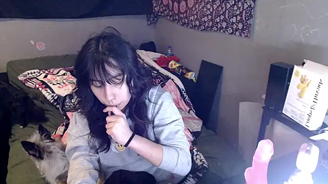 Snapshot of London_Ray chatting on February 21, 2026, 8:10 pm London Ray online show from February 21, 2026, 8:10 pm