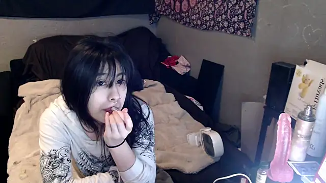 Snapshot of London_Ray chatting on February 24, 2026, 9:46 pm London Ray online show from February 24, 2026, 9:46 pm