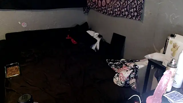 Snapshot of London_Ray chatting on February 27, 2026, 12:10 am London Ray online show from February 27, 2026, 12:10 am