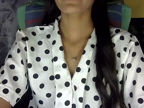 zara Khan0 online show from October 22, 2025, 3:45 pm