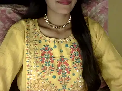 zara Khan0 online show from October 29, 2025, 2:08 pm