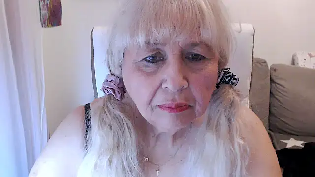 SusiLifeXXX online show from October 25, 2025, 8:25 pm