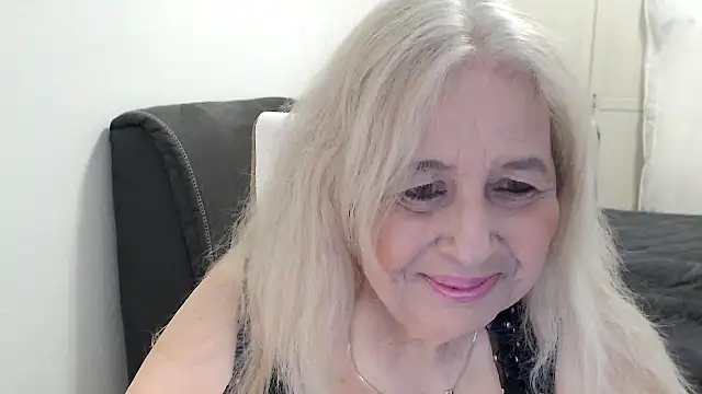 Snapshot of SusiLifeXXX chatting on April 22, 2026, 7:37 pm SusiLifeXXX online show from April 22, 2026, 7:37 pm