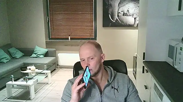 Dartanjanas13 online show from October 9, 2025, 7:45 pm