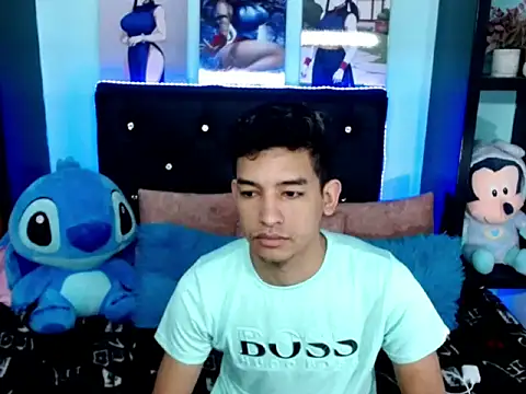 x oliver x online show from October 18, 2025, 4:59 am