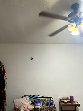 Nia Desire online show from November 28, 2025, 6:49 am