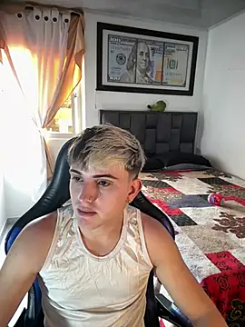 Snapshot of Justin_trevor1 chatting on June 17, 2026, 8:43 pm Justin trevor1 online show from June 17, 2026, 8:43 pm