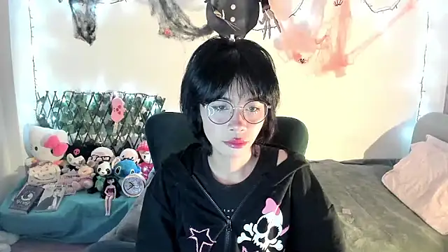 dolliette24 online show from October 14, 2025, 2:01 am