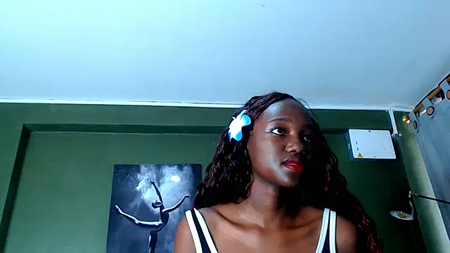 Evaa 18 online show from September 26, 2025, 5:28 pm