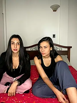 Snapshot of Saloriz_Col chatting on December 2, 2025, 2:50 am Saloriz Col online show from December 2, 2025, 2:50 am