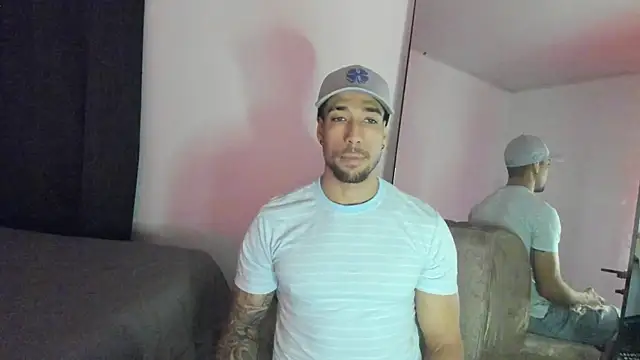 ThiagoLugo online show from October 11, 2025, 1:49 am